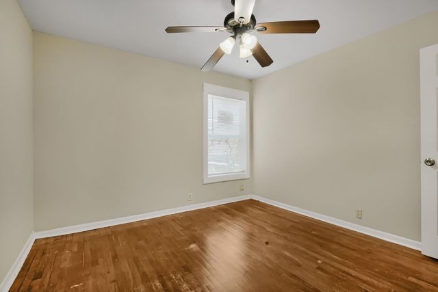 1811 W College Street, Sherman, TX 75092