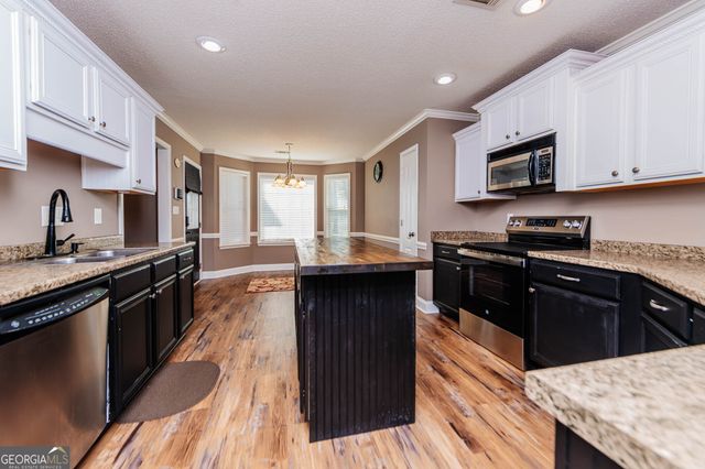 100 Crystal Ridge Circle, Byron, GA 31008