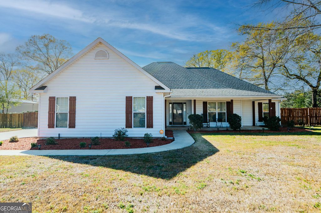 100 Crystal Ridge Circle, Byron, GA 31008