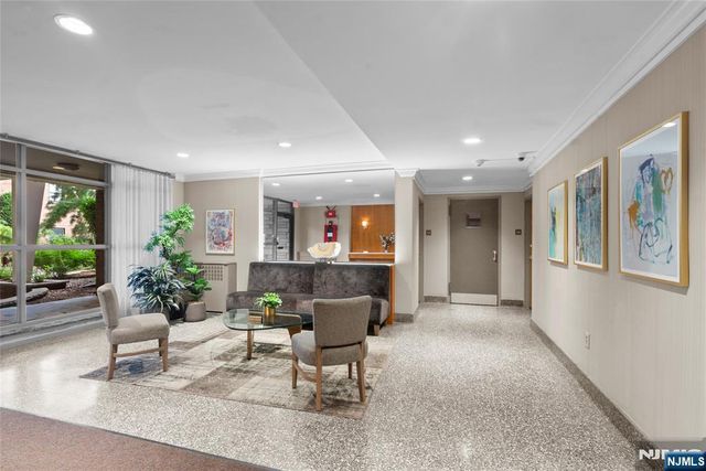 208 Anderson Nf3, Hackensack, NJ 07601