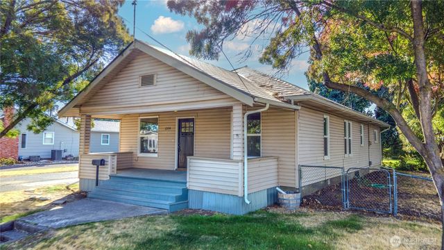 1204 Boyer Avenue, Walla Walla, WA 99362