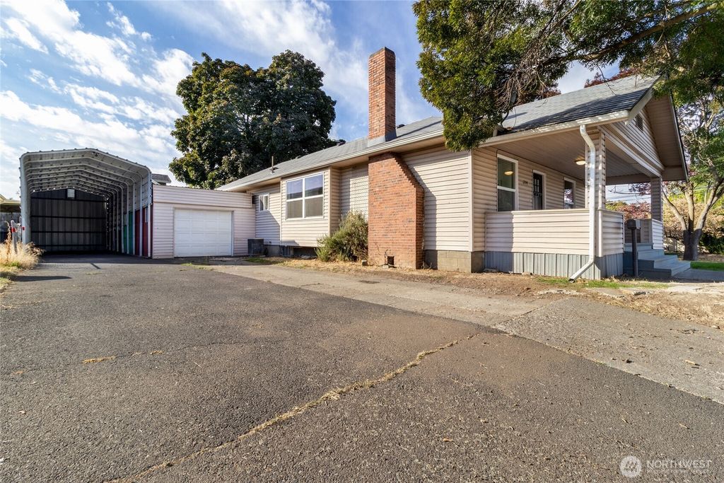 1204 Boyer Avenue, Walla Walla, WA 99362