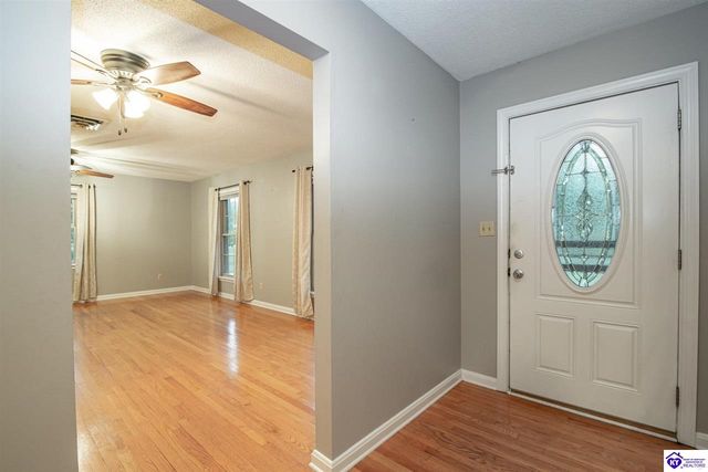 1106 Pawnee Drive, Elizabethtown, KY 42701