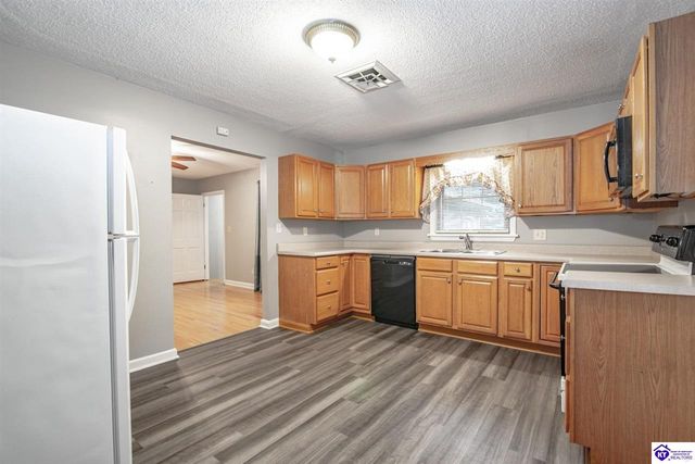 1106 Pawnee Drive, Elizabethtown, KY 42701