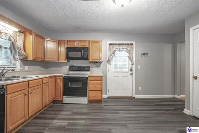 1106 Pawnee Drive, Elizabethtown, KY 42701