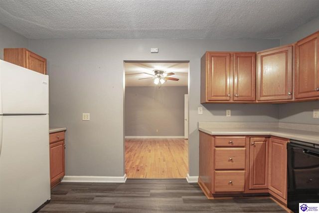 1106 Pawnee Drive, Elizabethtown, KY 42701