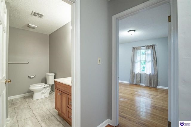 1106 Pawnee Drive, Elizabethtown, KY 42701