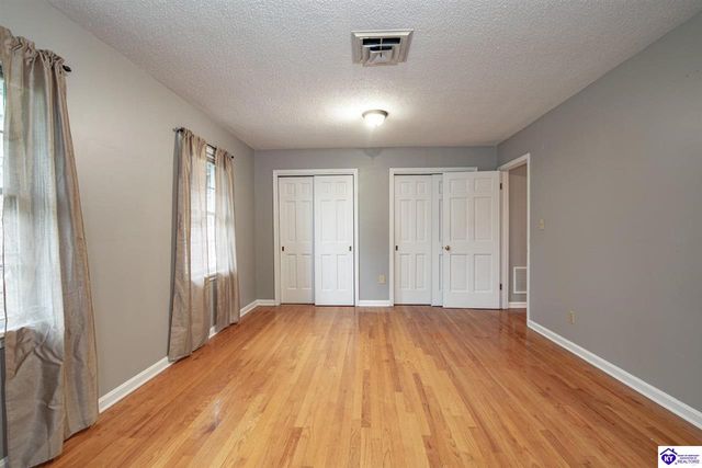 1106 Pawnee Drive, Elizabethtown, KY 42701