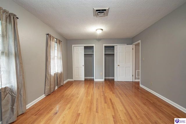1106 Pawnee Drive, Elizabethtown, KY 42701