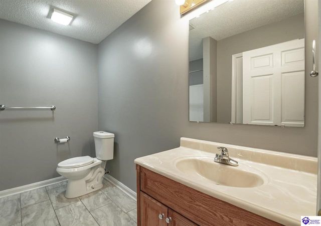 1106 Pawnee Drive, Elizabethtown, KY 42701