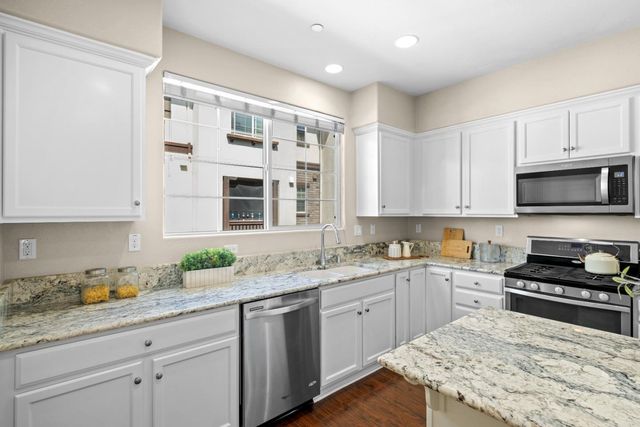 1052 Chamomile Walkway, San Jose, CA 95133