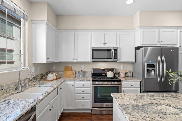 1052 Chamomile Walkway, San Jose, CA 95133