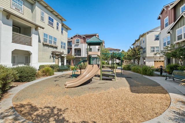 1052 Chamomile Walkway, San Jose, CA 95133