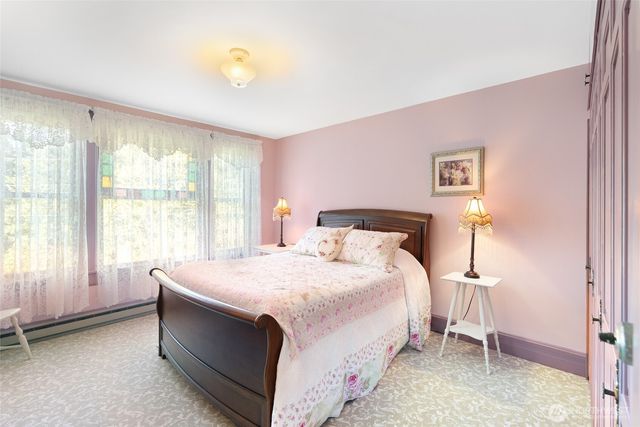 303 7th Street, Anacortes, WA 98221