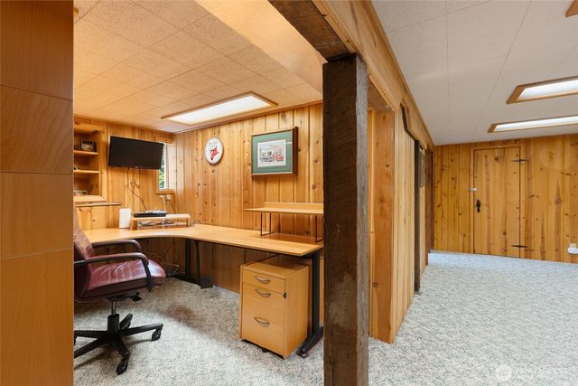 303 7th Street, Anacortes, WA 98221