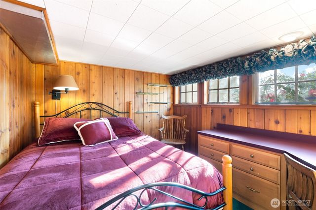 303 7th Street, Anacortes, WA 98221