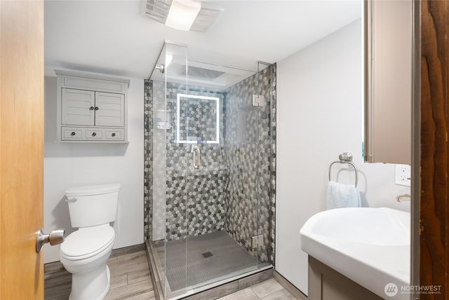 303 7th Street, Anacortes, WA 98221