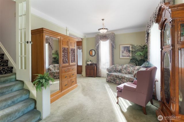 303 7th Street, Anacortes, WA 98221