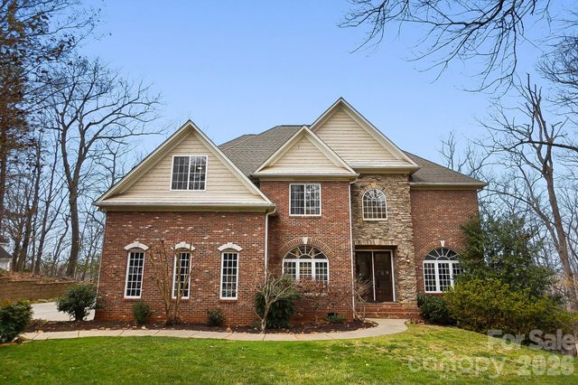 127 Berry Mountain Road, Cramerton, NC 28032