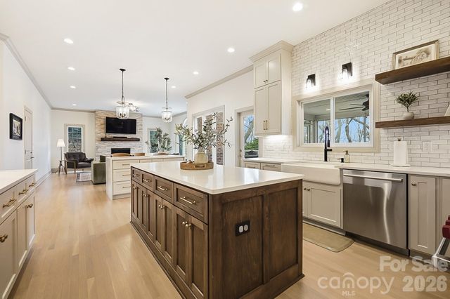 127 Berry Mountain Road, Cramerton, NC 28032