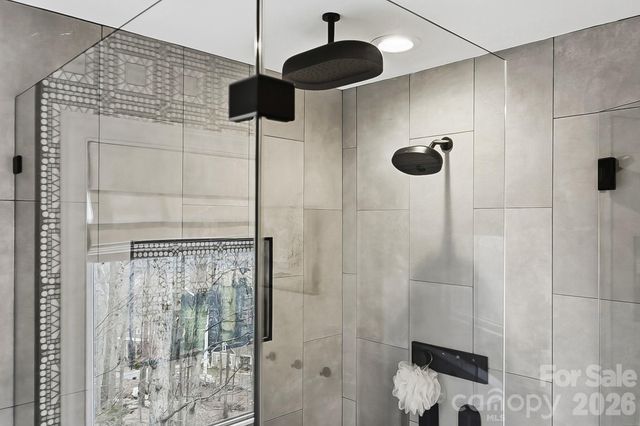 127 Berry Mountain Road, Cramerton, NC 28032