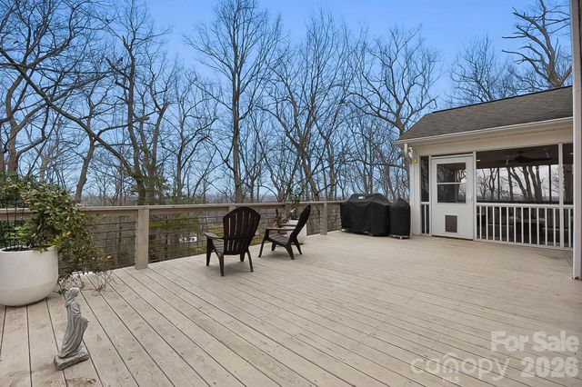 127 Berry Mountain Road, Cramerton, NC 28032