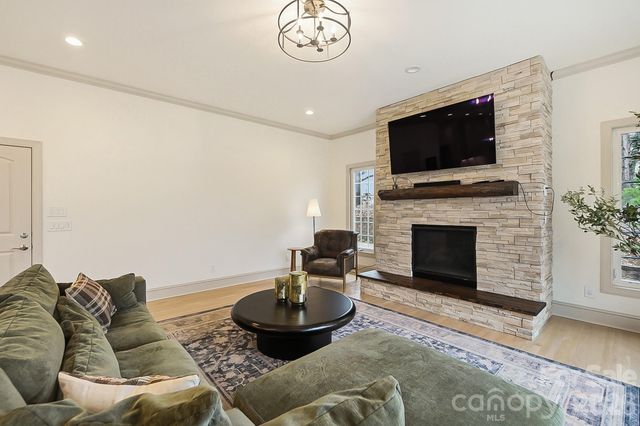 127 Berry Mountain Road, Cramerton, NC 28032