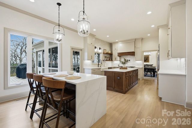 127 Berry Mountain Road, Cramerton, NC 28032