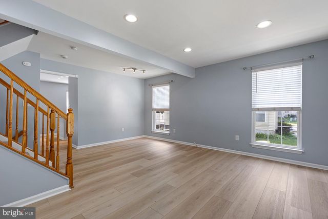 26 DOVETREE DR, Newark, DE 19713