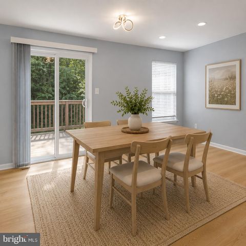 26 DOVETREE DR, Newark, DE 19713