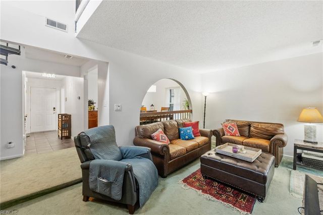 5104 Earlston LN, Virginia Beach, VA 23464