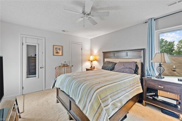 5104 Earlston LN, Virginia Beach, VA 23464