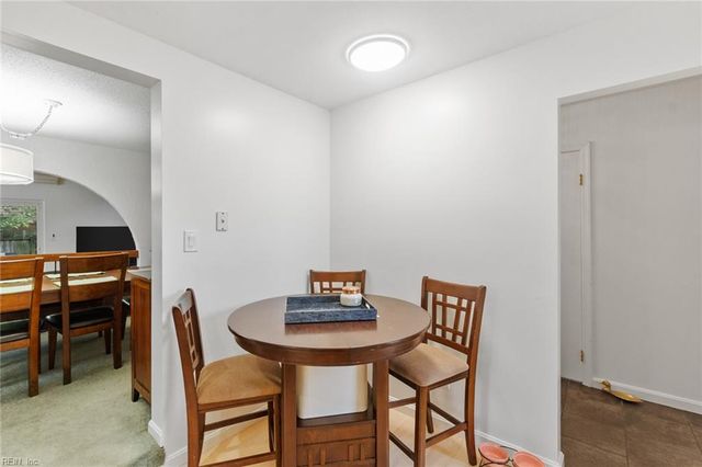 5104 Earlston LN, Virginia Beach, VA 23464
