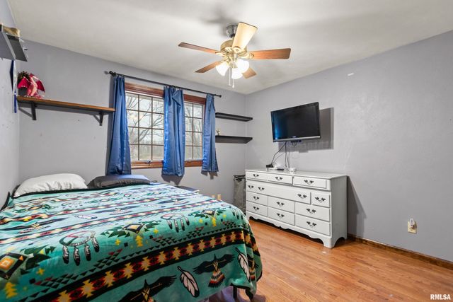 834 E FAIRVIEW Street, Peoria, IL 61615