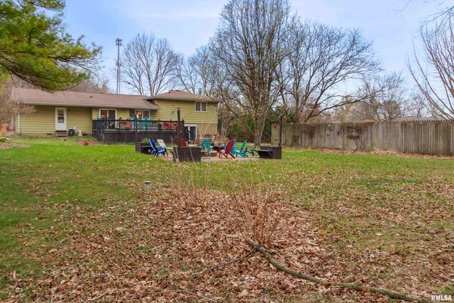 834 E FAIRVIEW Street, Peoria, IL 61615