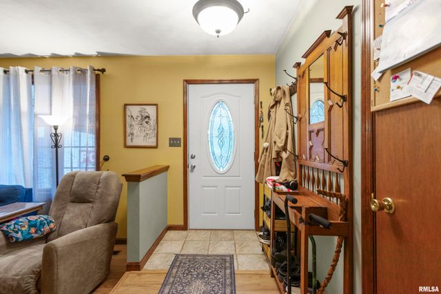 834 E FAIRVIEW Street, Peoria, IL 61615