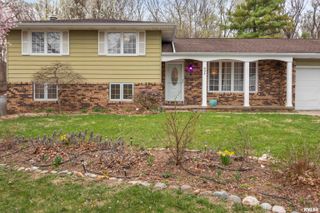 834 E FAIRVIEW Street, Peoria, IL 61615