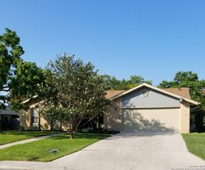 14106 Susancrest, San Antonio, TX 78232