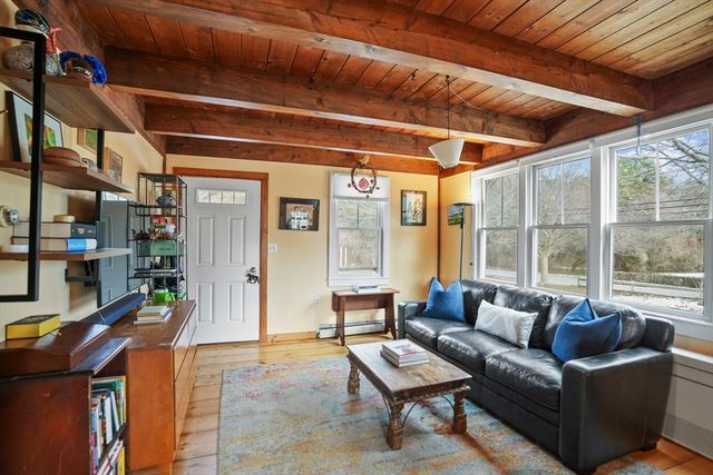 44 Plantingfield Way, Edgartown, MA 02539