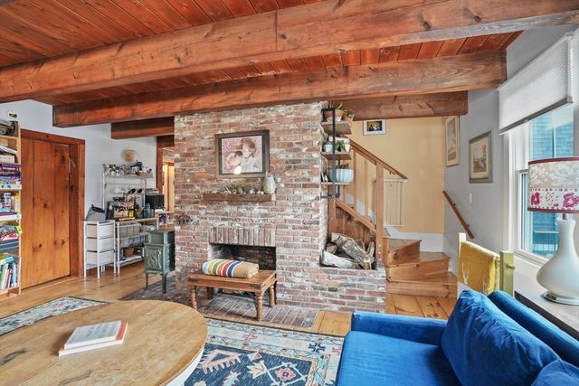 44 Plantingfield Way, Edgartown, MA 02539