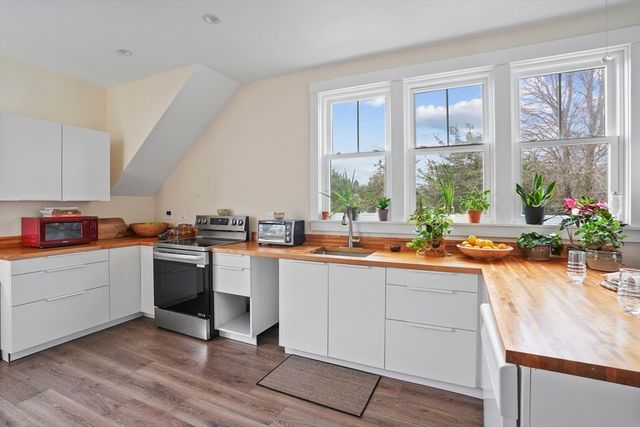 44 Plantingfield Way, Edgartown, MA 02539