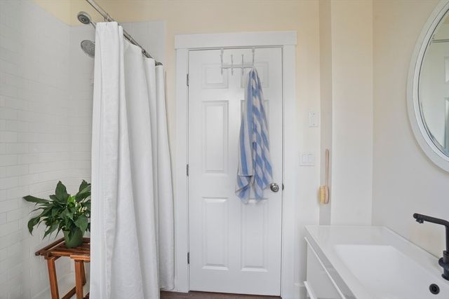 44 Plantingfield Way, Edgartown, MA 02539