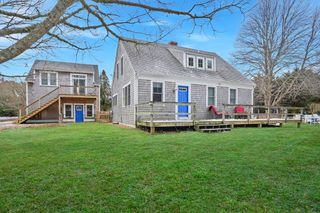 44 Plantingfield Way, Edgartown, MA 02539