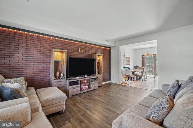 86 CHESAPEAKE ST, Lancaster, PA 17602