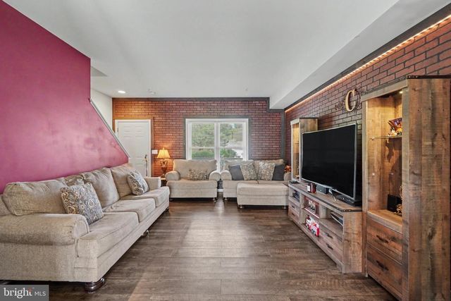 86 CHESAPEAKE ST, Lancaster, PA 17602