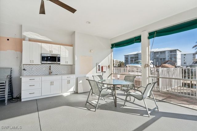 170 Lenell RD 403, Fort Myers Beach, FL 33931