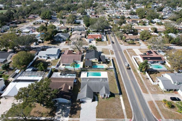 7416 CLEARVIEW DRIVE, Tampa, FL 33634