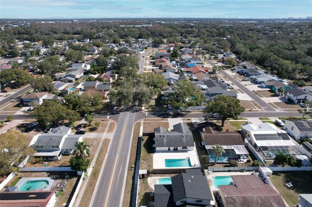 7416 CLEARVIEW DRIVE, Tampa, FL 33634