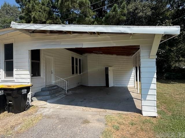 400 NE 1st Street, England, AR 72046