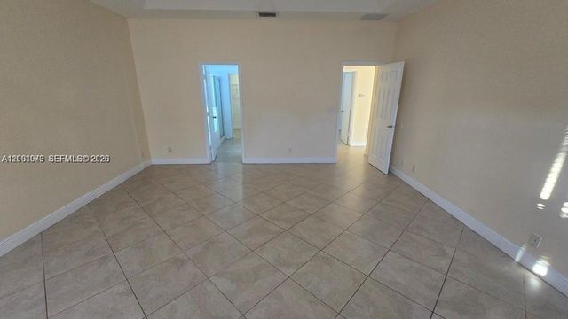 1010 SW DUBUQUE AVE, Port St. Lucie, FL 34983
